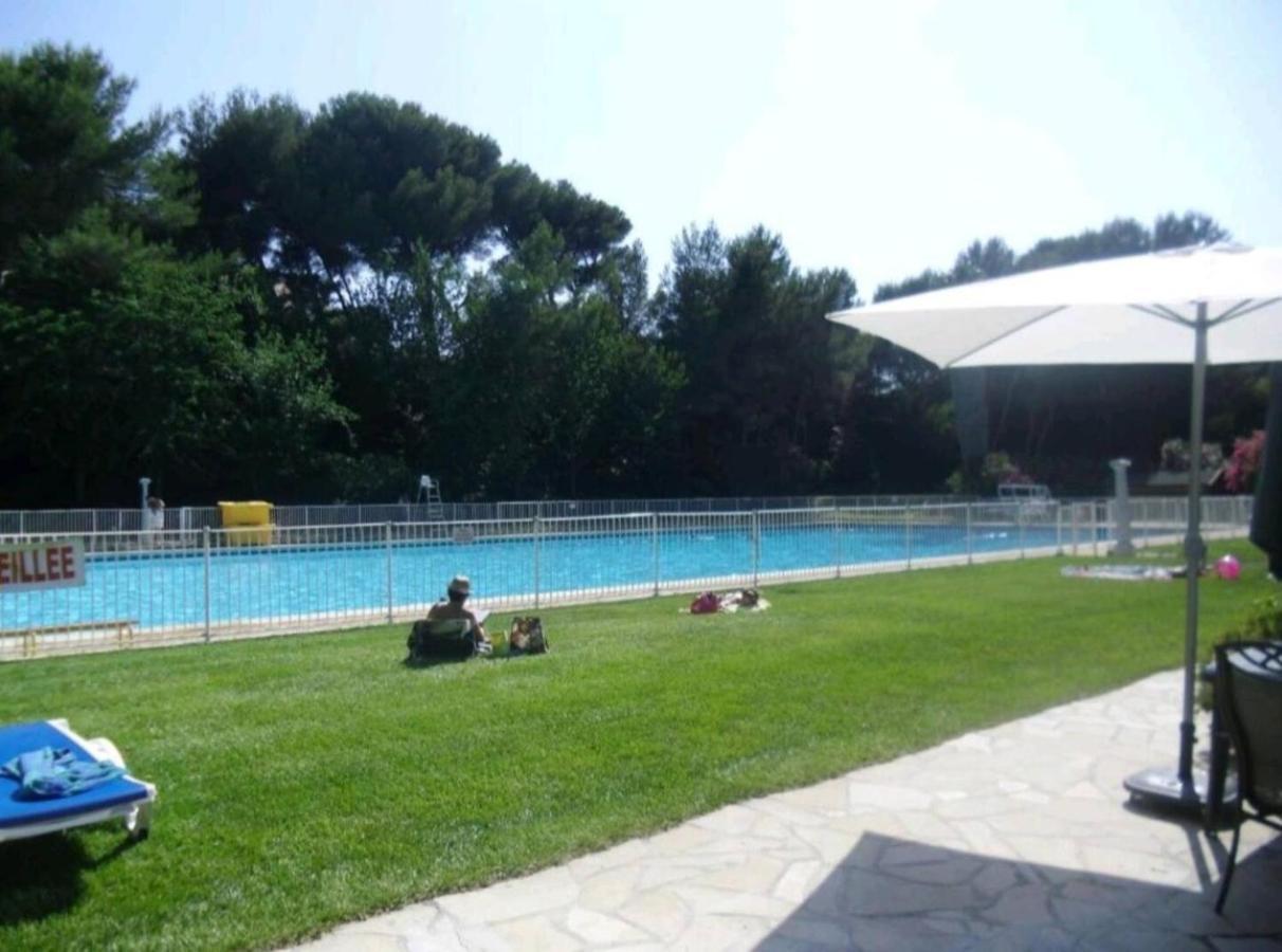 Bel Appartement Avec Piscine Proche Des Plages Six-Fours-les-Plages Exteriér fotografie