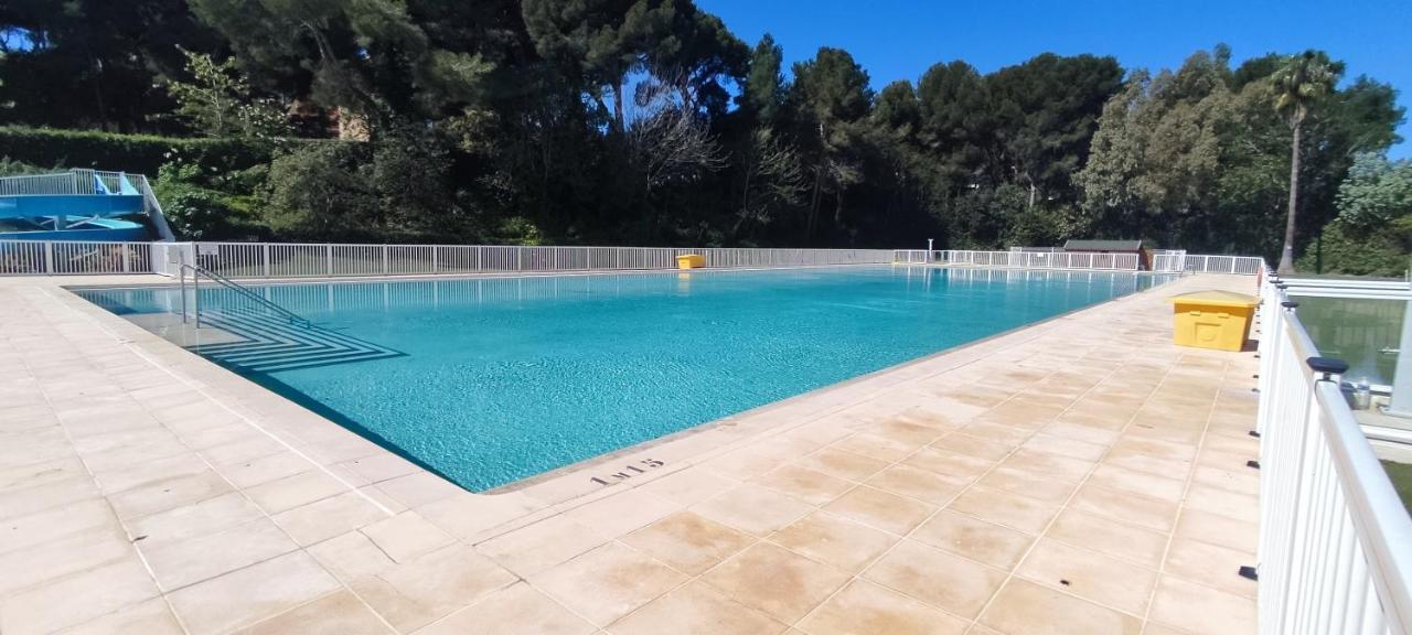 Bel Appartement Avec Piscine Proche Des Plages Six-Fours-les-Plages Exteriér fotografie