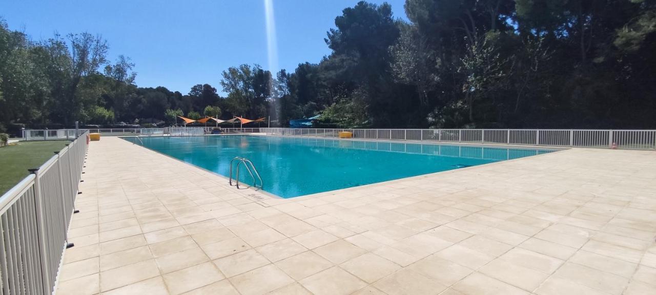 Bel Appartement Avec Piscine Proche Des Plages Six-Fours-les-Plages Exteriér fotografie